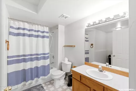 Bath - 11027 Kaskanak Dr, Eagle River, AK 99577 photo 11 of 13