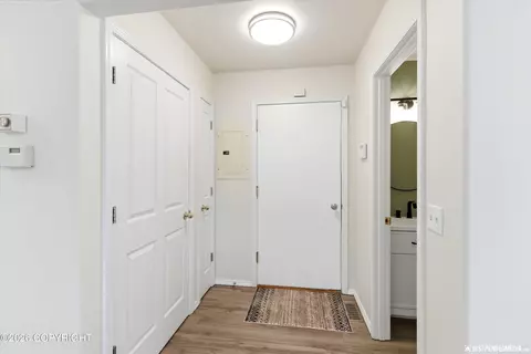 Entry Way - 11027 Kaskanak Dr, Eagle River, AK 99577 photo 7 of 7