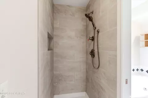 Bath - 11027 Kaskanak Dr, Eagle River, AK 99577 photo 6 of 13