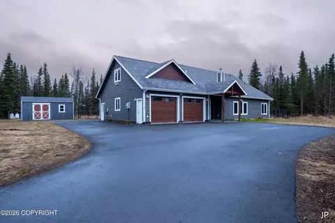 740 Baleen Ave, Kenai, AK 99611