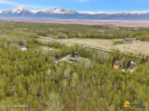 View/Area - 2051 E Fairview Loop, Wasilla, AK 99654 photo 7 of 12