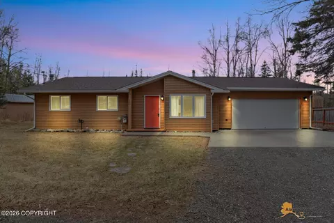 660 W Sarahs Way, Wasilla, AK 99654