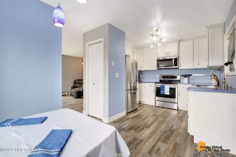 259 Bunn St, Anchorage, AK 99508 photo 8