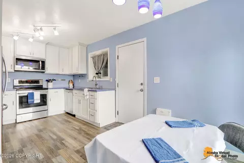 259 Bunn St, Anchorage, AK 99508 photo 9