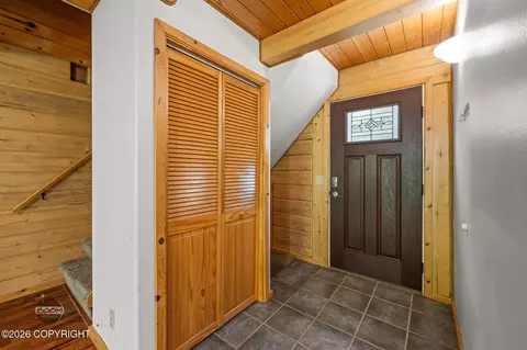 Entry Way - 481 E Ravenswood Loop, Wasilla, AK 99654 photo 2 of 7