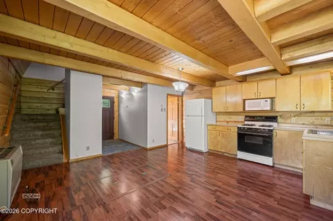 Entry Way - 481 E Ravenswood Loop, Wasilla, AK 99654 photo 1 of 7