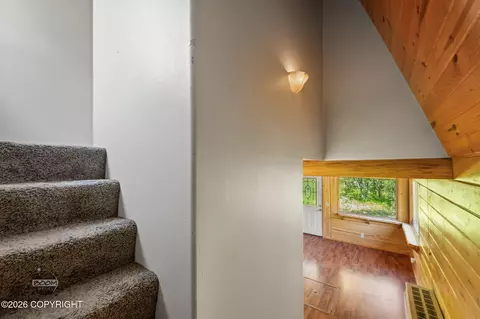 Entry Way - 481 E Ravenswood Loop, Wasilla, AK 99654 photo 4 of 7