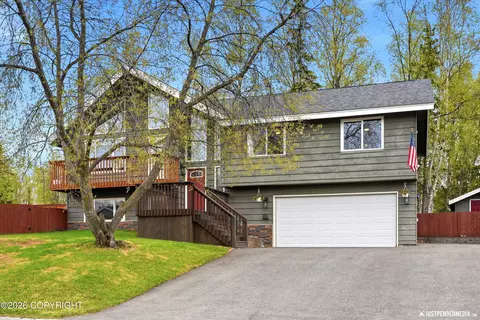 3601 Spinnaker Dr, Anchorage, AK 99516