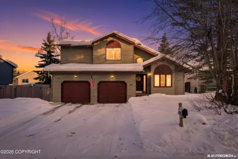 12201 Woodchase Cir, Anchorage, AK 99516