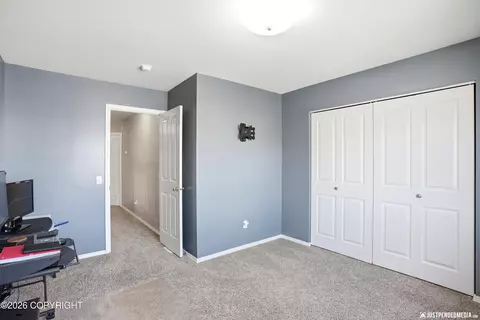 Bedroom - 9200 Flintlock St, Anchorage, AK 99507 photo 6 of 8