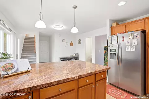 Kitchen - 17427 Rachel Ave, Eagle River, AK 99577 photo 4 of 4