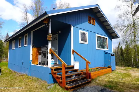16457 E Sunshine Dr, Talkeetna, AK 99676