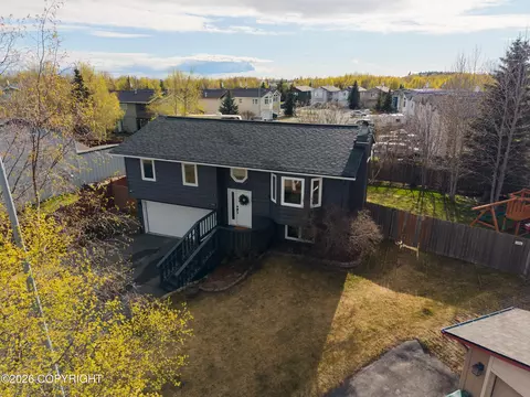 11710 Suncrest Cir, Anchorage, AK 99515