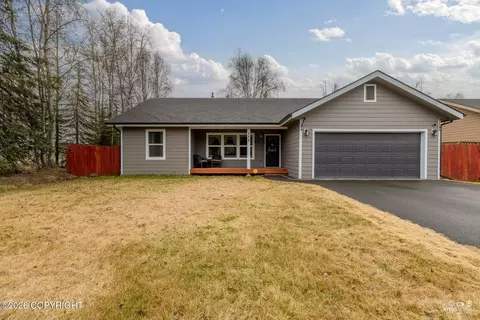 375 S Kobuk St, Soldotna, AK 99669