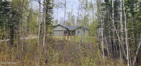 2721 N Bonnie Belle Cir, Wasilla, AK 99654