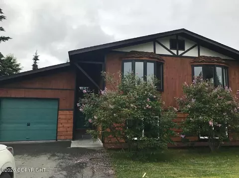 323 W Rockwell Ave, Soldotna, AK 99669