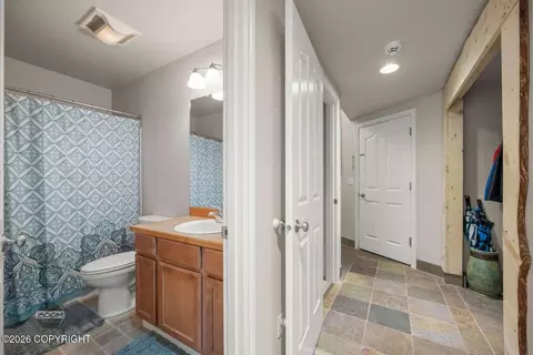 Entry Way - 20730 Mountainside Dr, Eagle River, AK 99577 photo 4 of 5