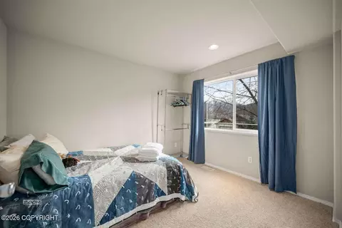 Bedroom - 20730 Mountainside Dr, Eagle River, AK 99577 photo 6 of 8