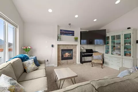 Living - 20730 Mountainside Dr, Eagle River, AK 99577 photo 3 of 6