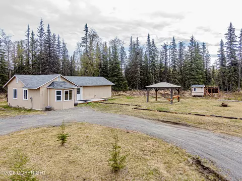 37382 Wanda Gail St, Kenai, AK 99611