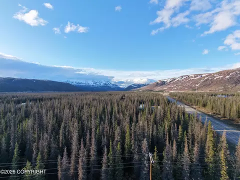 209 Parks Highway, Cantwell, AK 99729