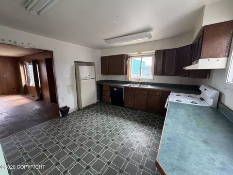Kitchen - 2337 E 86th Ct, Anchorage, AK 99507 photo 1 of 2
