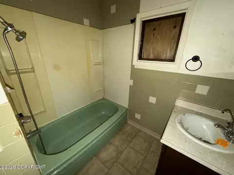 Bath - 2337 E 86th Ct, Anchorage, AK 99507 photo 2 of 2