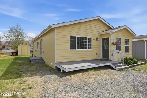 1501 S Bonanza St, Palmer, AK 99645