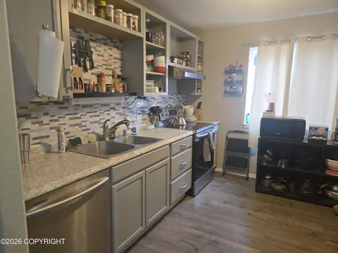 Kitchen - 1960 N Patsy St, Wasilla, AK 99654 photo 8 of 8