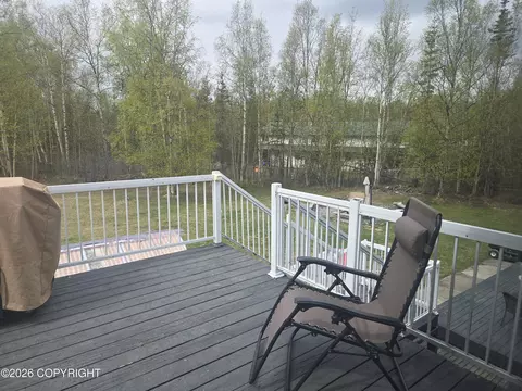 Exterior - 1960 N Patsy St, Wasilla, AK 99654 photo 2 of 9