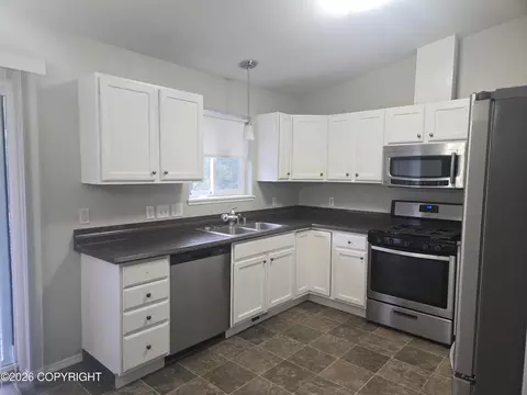 Kitchen - 1960 N Patsy St, Wasilla, AK 99654 photo 8 of 9