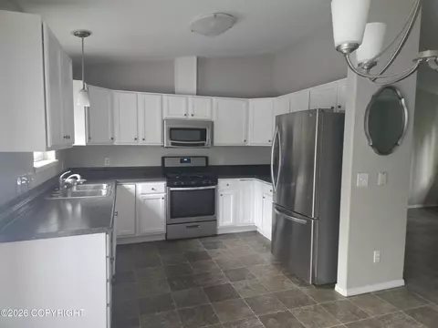 Kitchen - 1960 N Patsy St, Wasilla, AK 99654 photo 7 of 9