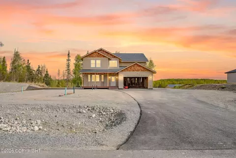 2440 W Longview Cir, Wasilla, AK 99654