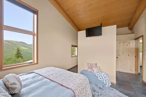 Bedroom - 835 Hiland Rd, Eagle River, AK 99577 photo 3 of 6