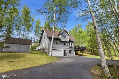 Exterior - 21818 Cloverleaf Rd, Chugiak, AK 99567 photo 2 of 10