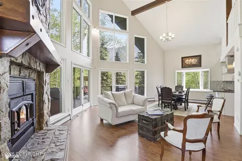 Living - 21818 Cloverleaf Rd, Chugiak, AK 99567 photo 1 of 2