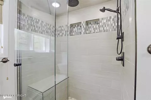 Bath - 21818 Cloverleaf Rd, Chugiak, AK 99567 photo 4 of 7