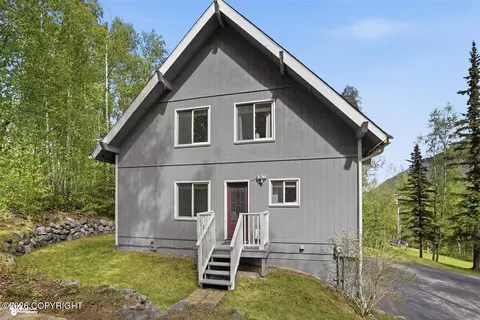 Exterior - 21818 Cloverleaf Rd, Chugiak, AK 99567 photo 1 of 9