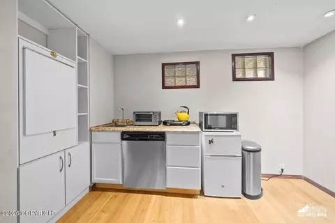 Kitchen - 8201 Robert Dr, Anchorage, AK 99516 photo 3 of 3