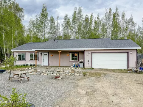 13933 W Brittany Lou Ave, Houston, AK 99623