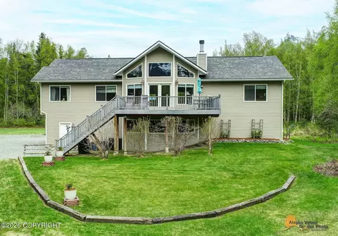 4030 S Aurora View Cir, Palmer, AK 99645