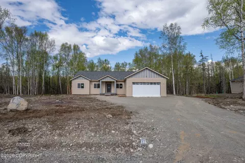 9413 W Palermo Cir, Wasilla, AK 99623