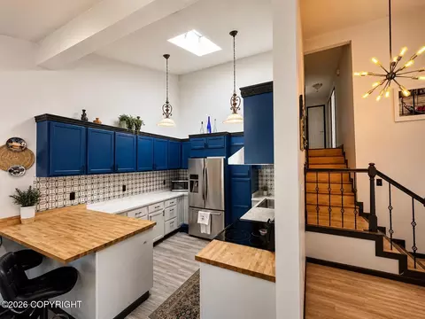 6851 Tamir Ave, Anchorage, AK 99504