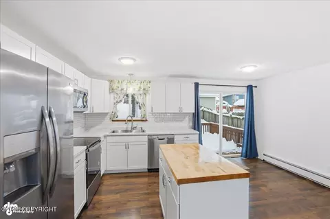 Kitchen - 1746 E 58th Cir, Anchorage, AK 99507 photo 3 of 3