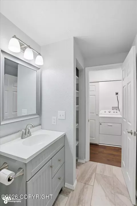 Bath - 1746 E 58th Cir, Anchorage, AK 99507 photo 2 of 2