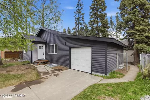 3901 Greenland Dr, Anchorage, AK 99517