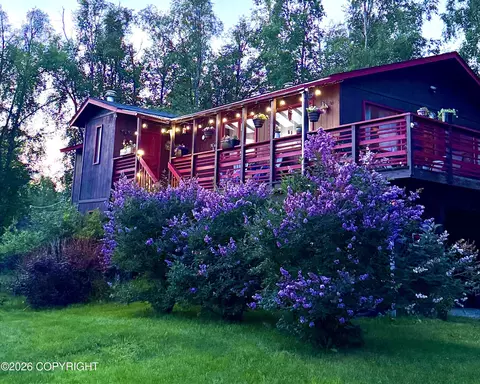 2501 S Saindon St, Wasilla, AK 99623