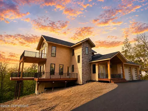 900 N Yeti St, Palmer, AK 99645