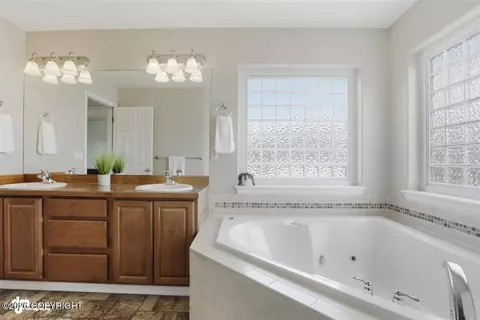 Bath - 16555 Baird Cir, Eagle River, AK 99577 photo 3 of 5