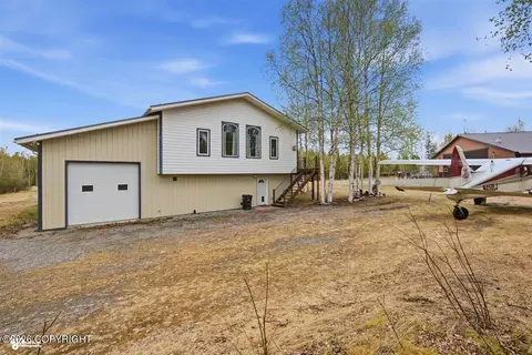 3741 N Lenfield Dr, Wasilla, AK 99623
